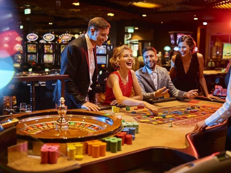 Antarmuka permainan Ikan Jackpot menampilkan gulungan slot dengan tema ikan dan simbol jackpot progresif